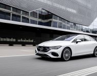 2023 Mercedes-Benz EQE 350+ - Front Three-Quarter Wallpaper 190x150