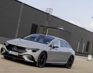 2023 Mercedes-Benz EQE 350+ - Front Three-Quarter Wallpaper 190x150