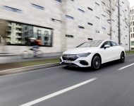 2023 Mercedes-Benz EQE 350+ - Front Three-Quarter Wallpaper 190x150
