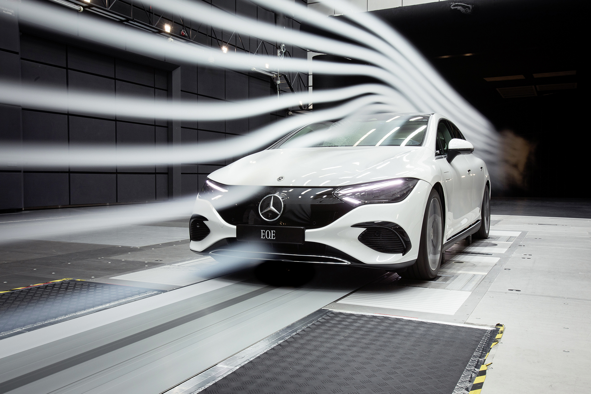 Download 2023 Mercedes-Benz EQE 500 4Matic - Aerodynamics HD Wallpaper 1920x1280 #46