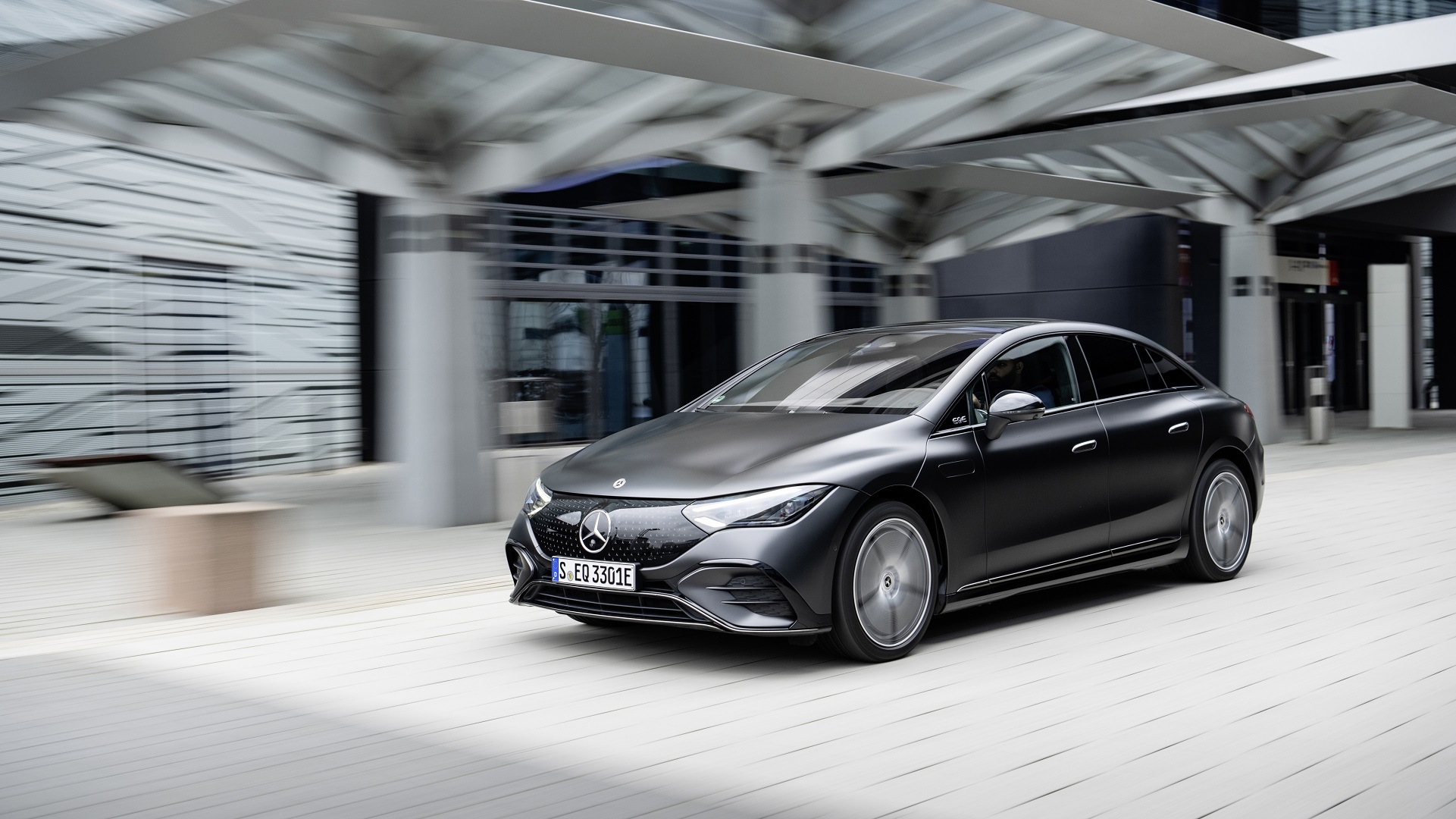 Download 2023 Mercedes-Benz EQE 500 4Matic - Front Three-Quarter HD Wallpaper 1921x1080 #20