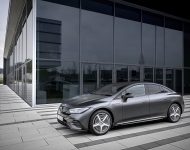 2023 Mercedes-Benz EQE 500 4Matic - Front Three-Quarter Wallpaper 190x150