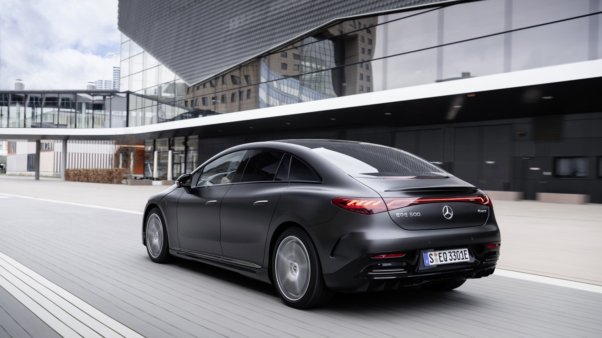 Download 2023 Mercedes-Benz EQE 500 4Matic - Rear Three-Quarter HD Wallpaper 1921x1080 #22