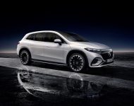 2023 Mercedes-Benz EQS SUV - Front Three-Quarter Wallpaper 190x150