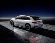 2023 Mercedes-Benz EQS SUV - Rear Three-Quarter Wallpaper 190x150