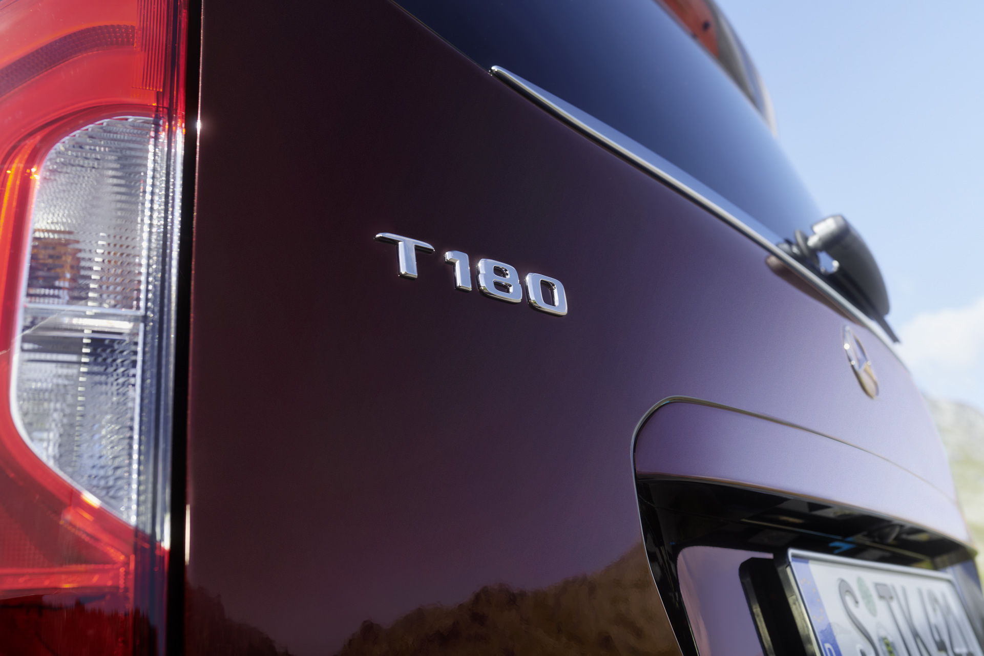 Download 2023 Mercedes-Benz T180 - Detail HD Wallpaper 1921x1281 #19