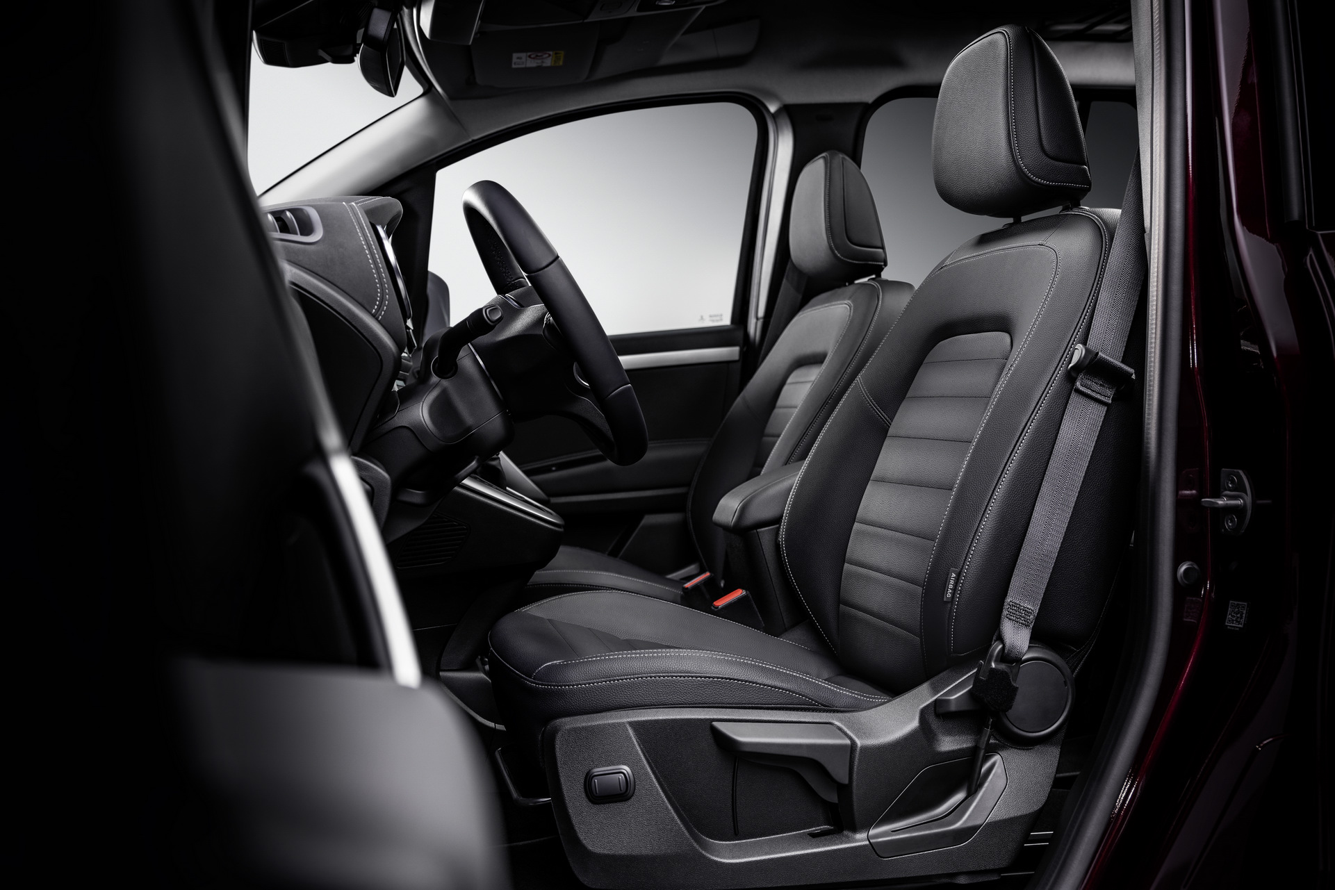 Download 2023 Mercedes-Benz T180 - Interior, Front Seats HD Wallpaper 1921x1281 #26
