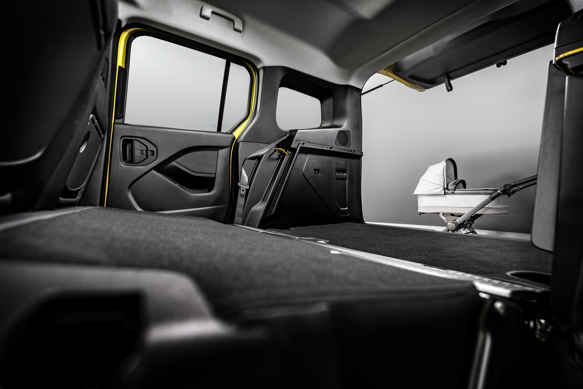 Download 2023 Mercedes-Benz T180d - Interior, Detail HD Wallpaper 1921x1281 #28
