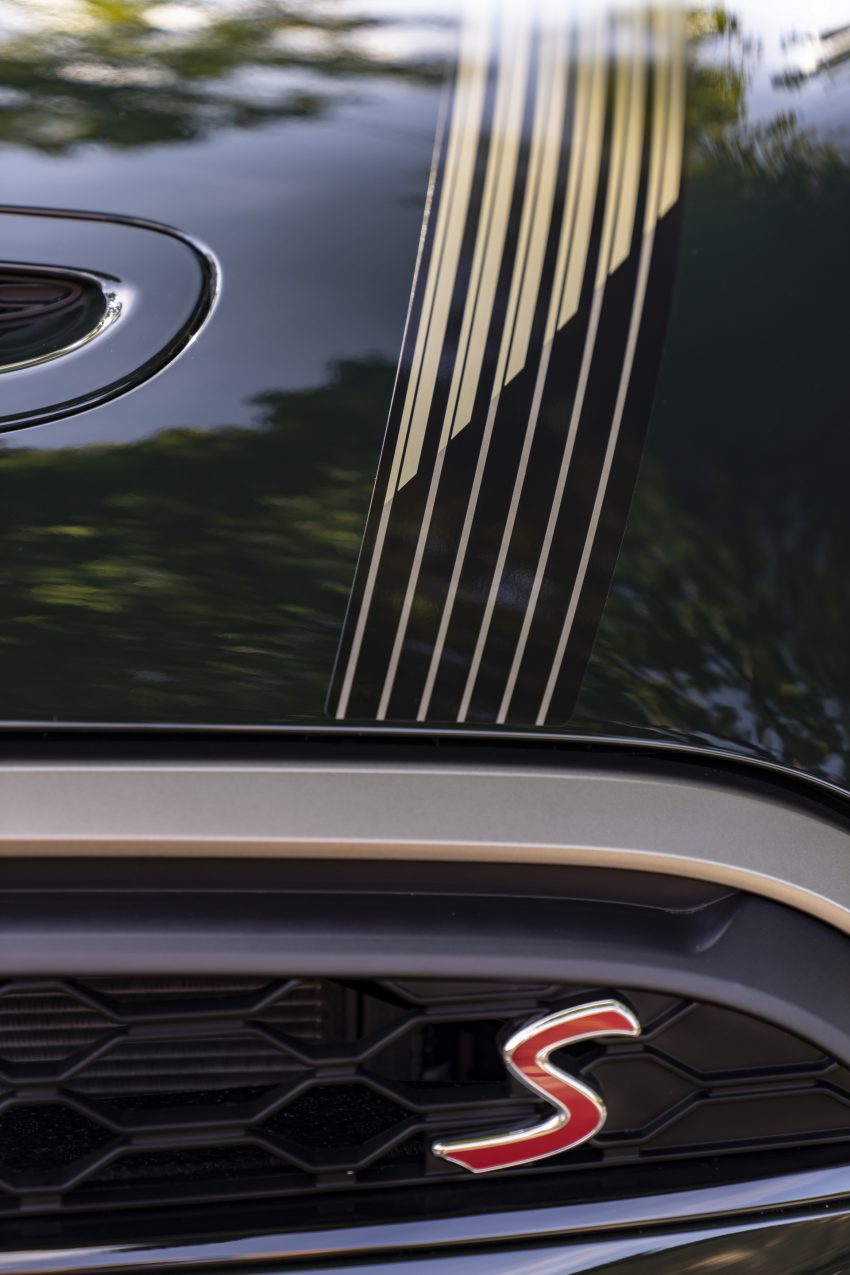 2023 Mini Cooper S Resolute Edition - Detail Phone Wallpaper 850x1275 #35