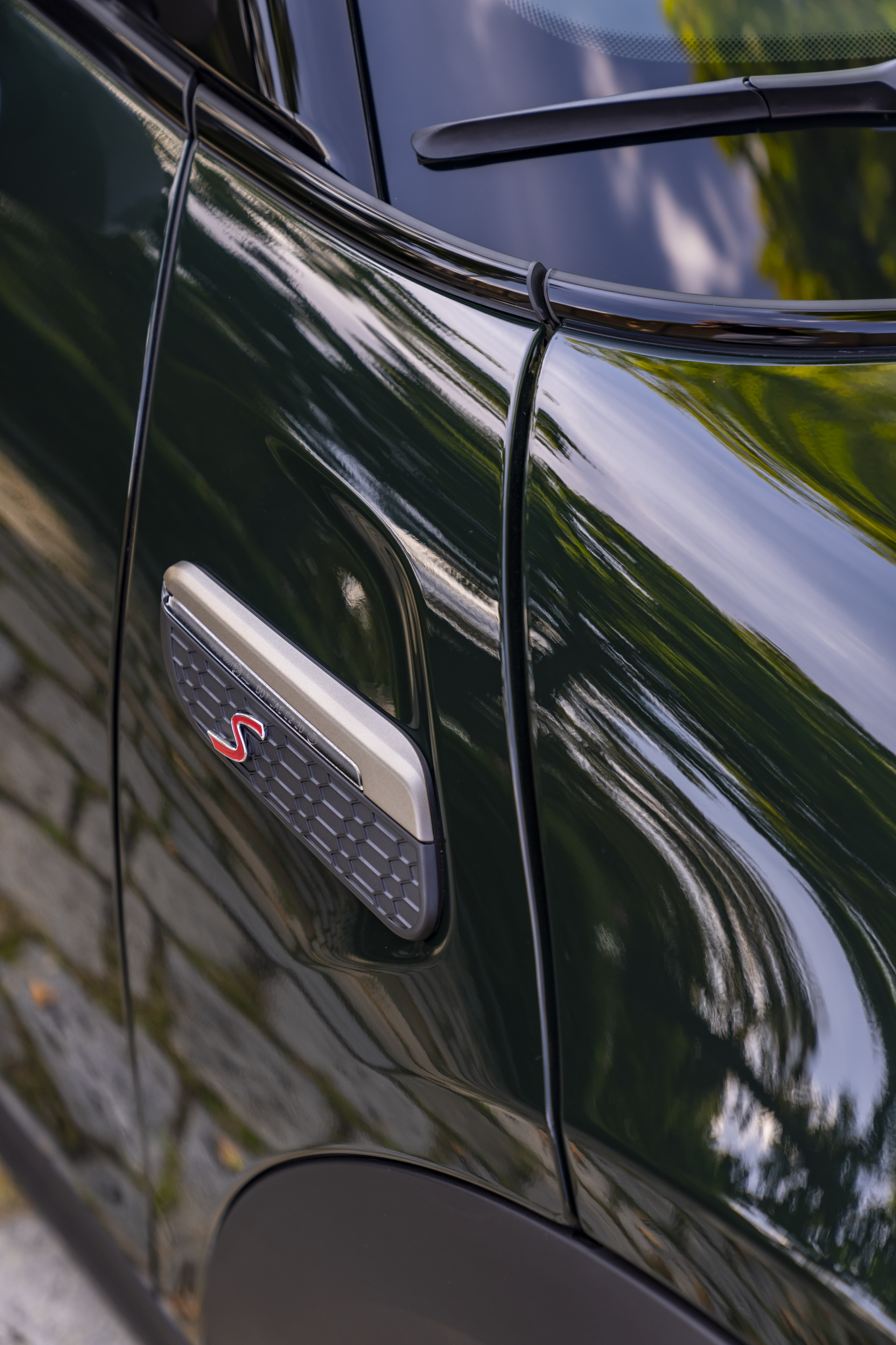 Download 2023 Mini Cooper S Resolute Edition - Detail HD Phone Wallpaper 1920x2880 #39