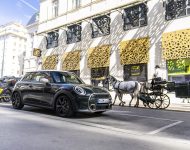 2023 Mini Cooper S Resolute Edition - Front Three-Quarter Wallpaper 190x150