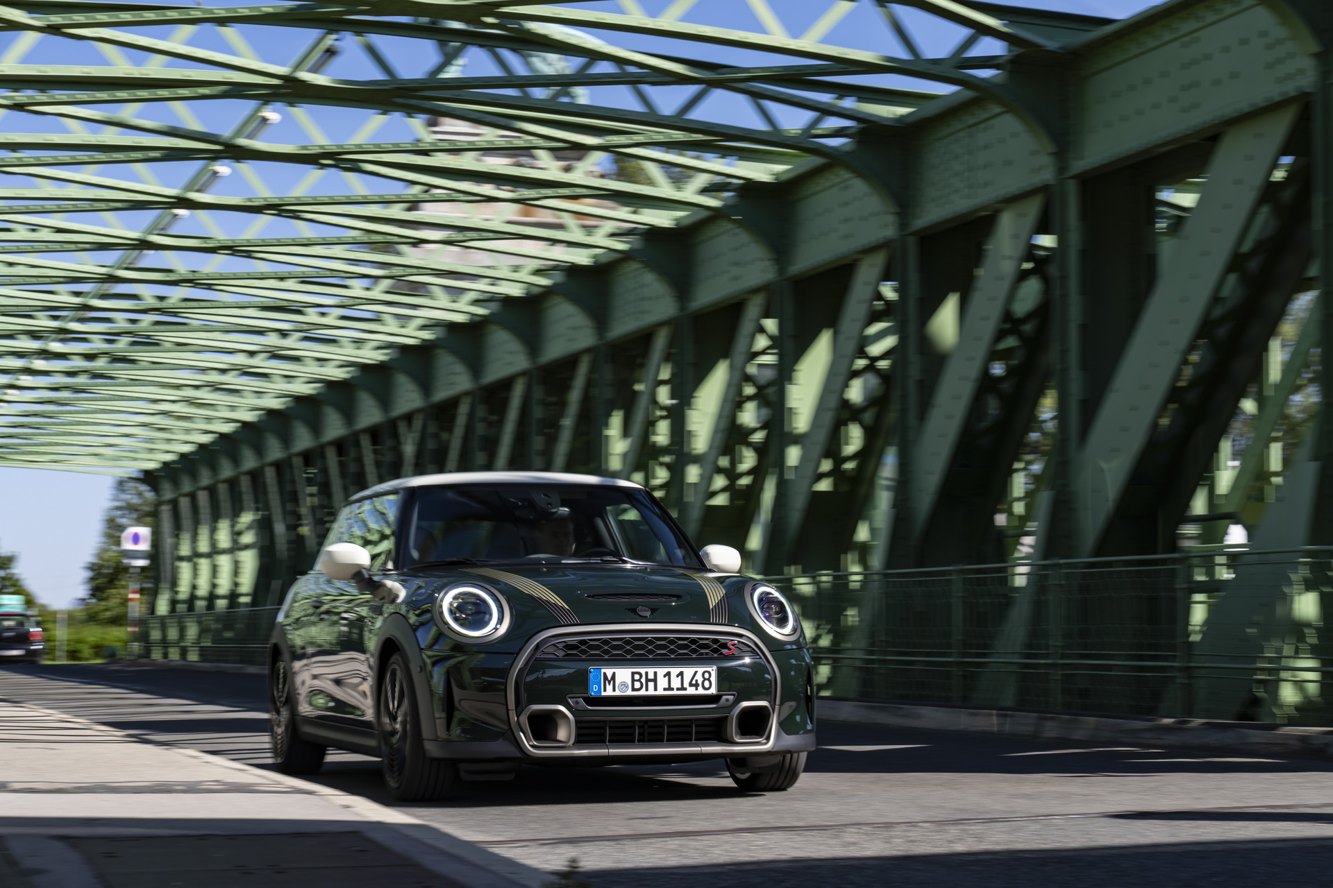 Download 2023 Mini Cooper S Resolute Edition - Front HD Wallpaper 1920x1280 #9