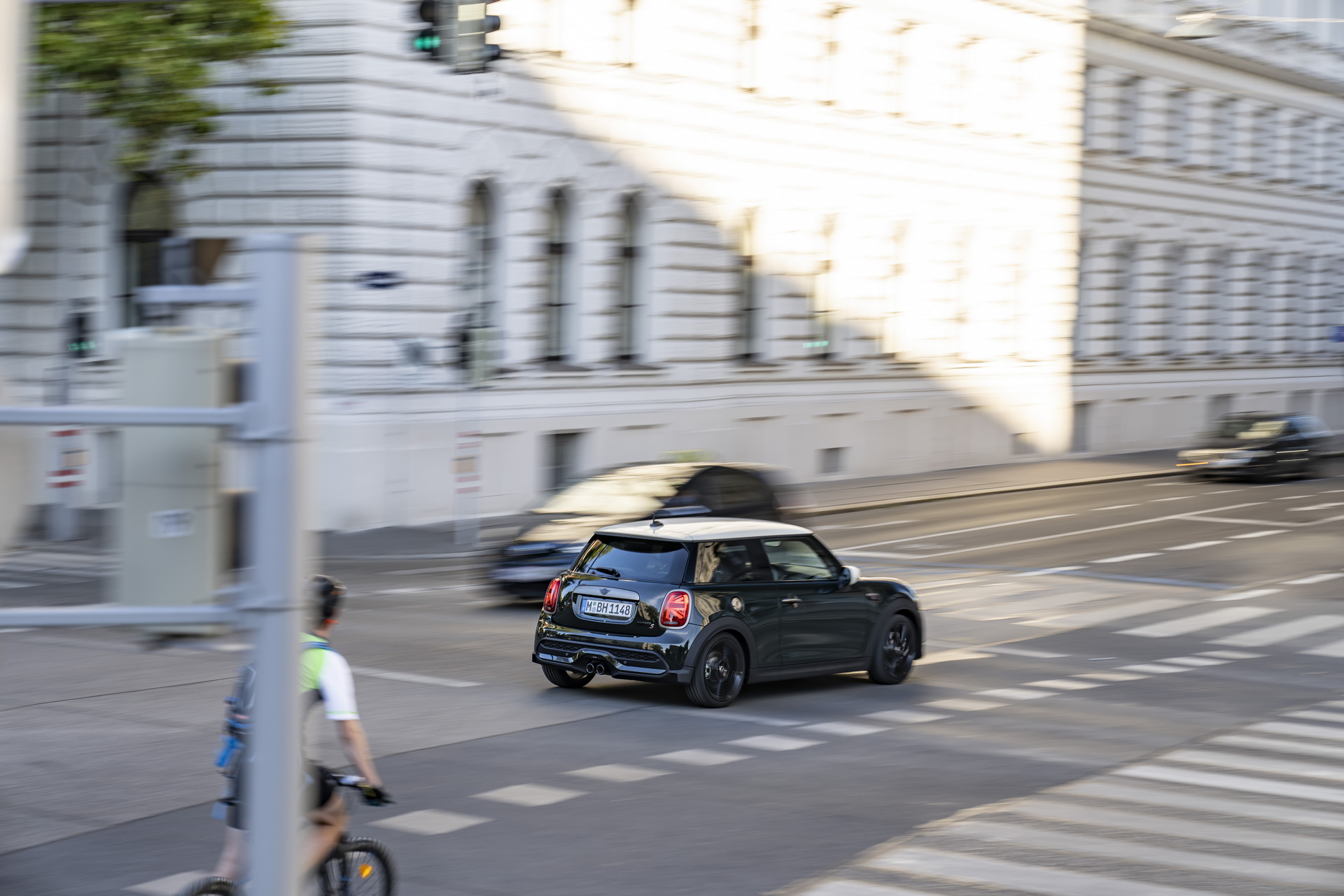 Download 2023 Mini Cooper S Resolute Edition - Rear Three-Quarter HD Wallpaper 1920x1280 #21