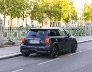 2023 Mini Cooper S Resolute Edition - Rear Three-Quarter Wallpaper 190x150