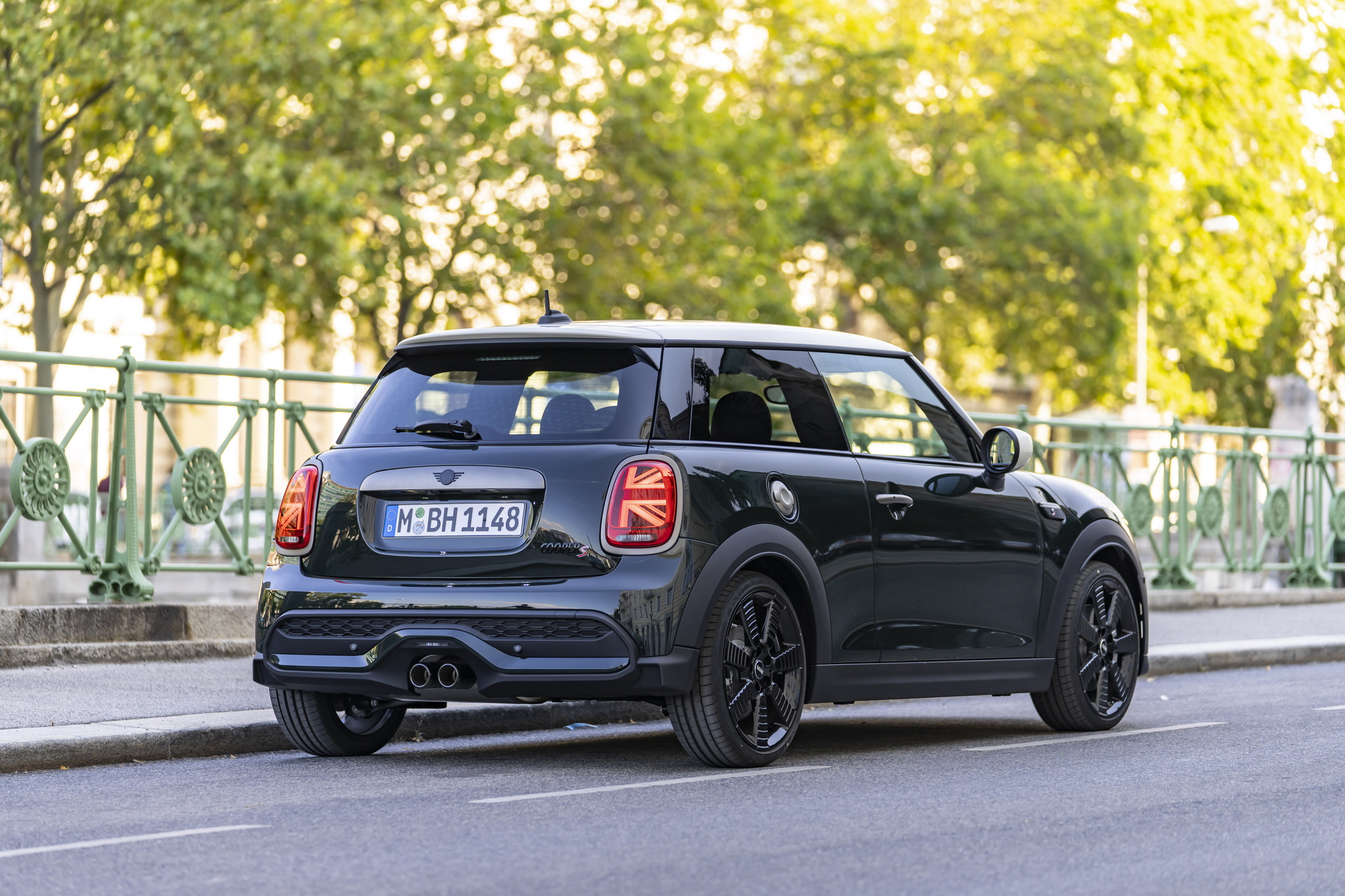 Download 2023 Mini Cooper S Resolute Edition - Rear Three-Quarter HD Wallpaper 1920x1280 #24