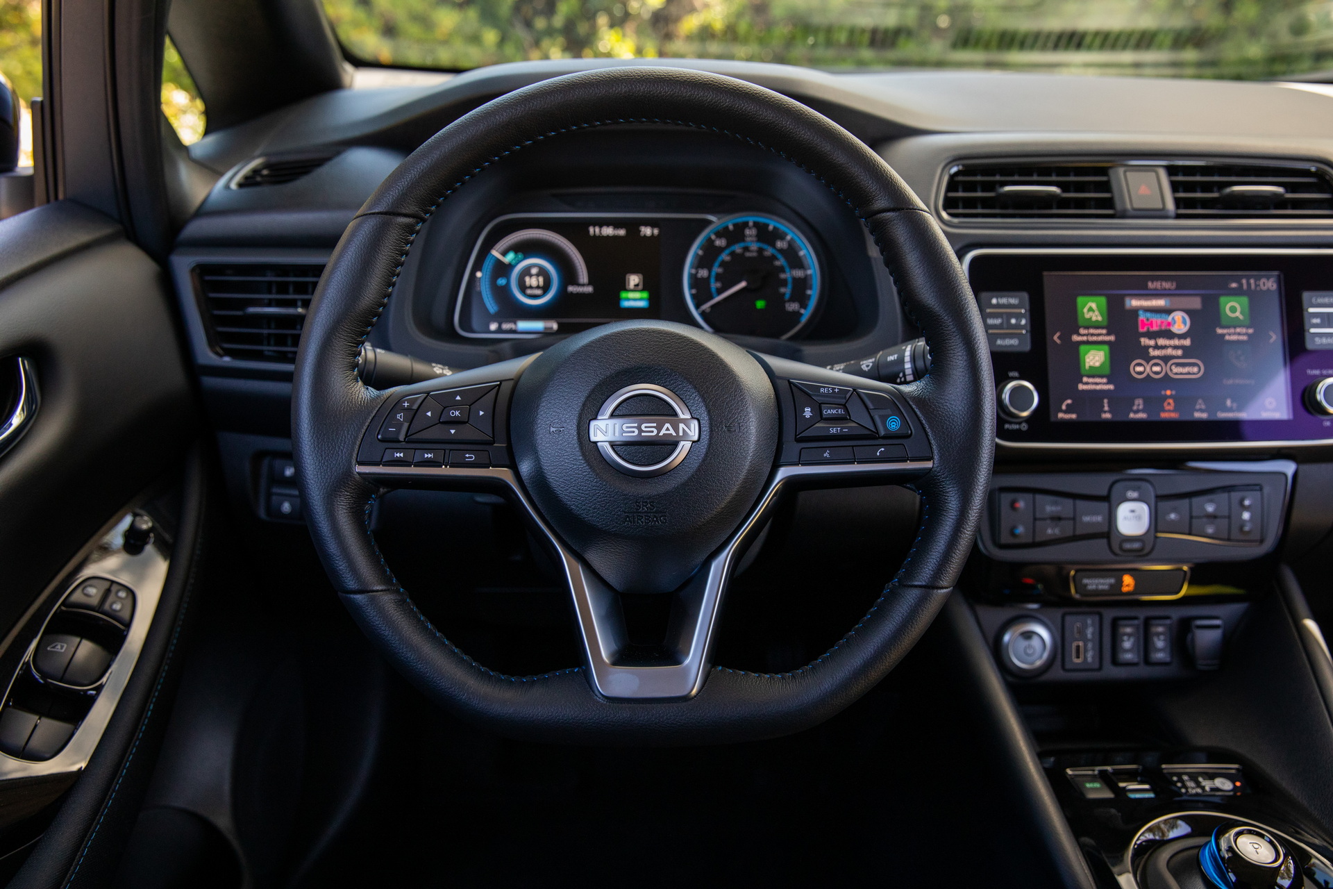 Download 2023 Nissan Leaf - US version - Interior, Steering Wheel HD Wallpaper 1920x1280 #34