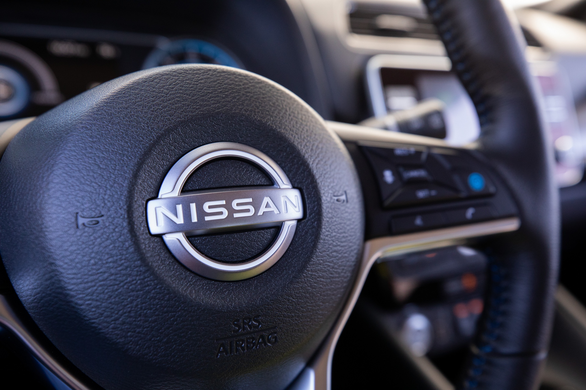 Download 2023 Nissan Leaf - US version - Interior, Steering Wheel HD Wallpaper 1920x1280 #35
