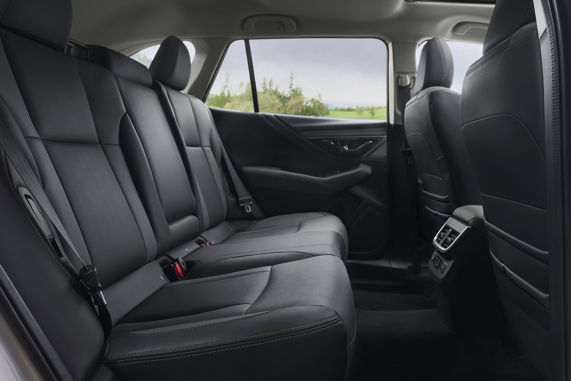 Download 2023 Subaru Outback - Interior, Rear Seats HD Wallpaper 1920x1280 #10