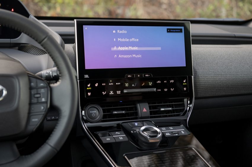 2023 Toyota bZ4X Limited AWD - Central Console Wallpaper 850x563 #189