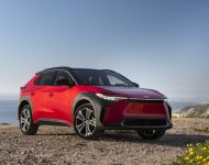 2023 Toyota bZ4X Limited AWD - Front Three-Quarter Wallpaper 190x150
