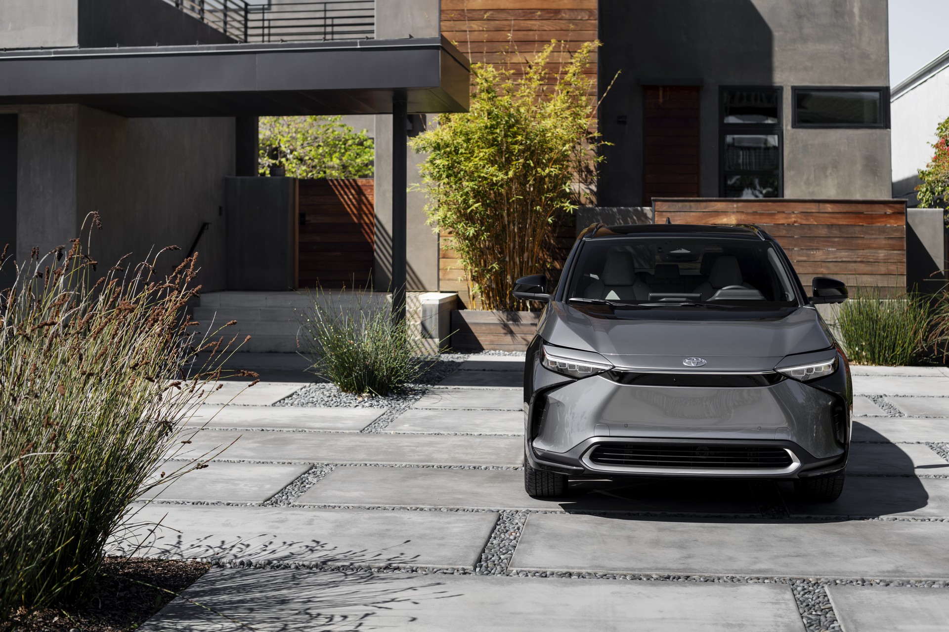 Download 2023 Toyota bZ4X Limited AWD - Front HD Wallpaper 1920x1280 #125