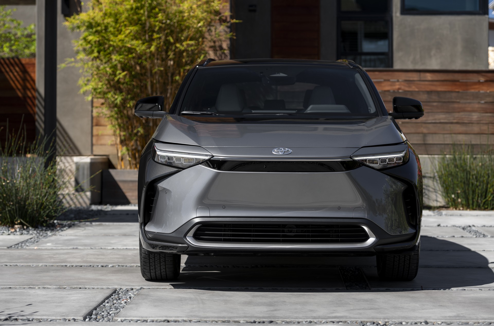 Download 2023 Toyota bZ4X Limited AWD - Front HD Wallpaper 1920x1269 #126