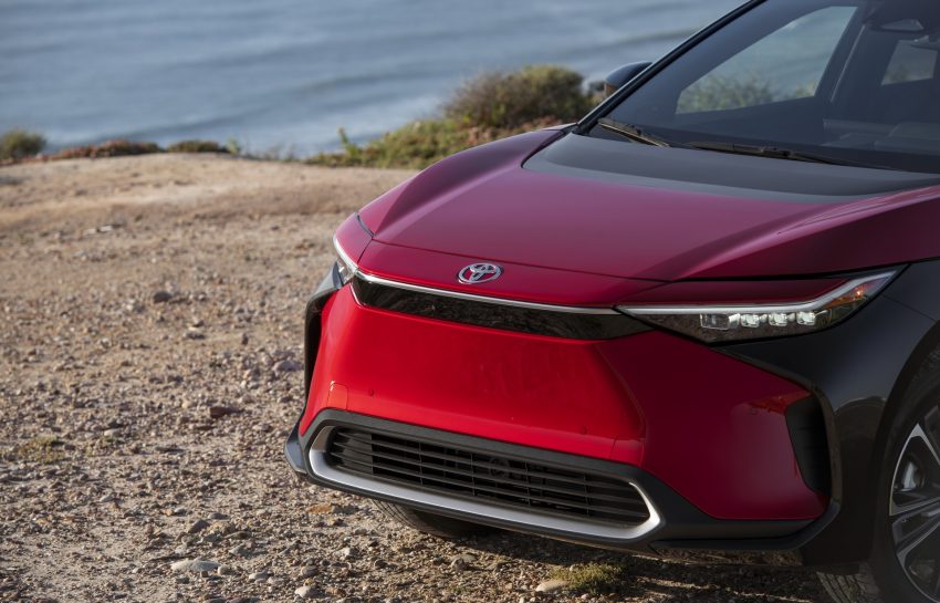 2023 Toyota bZ4X Limited AWD - Front Wallpaper 850x545 #42