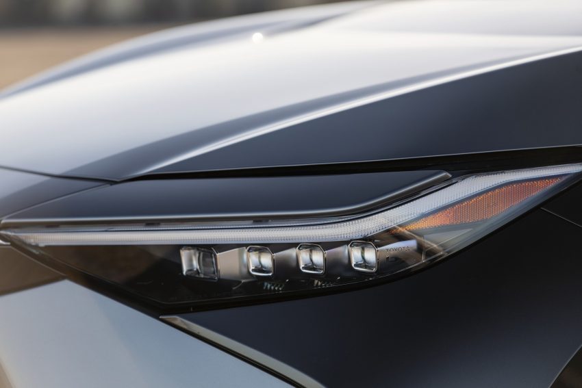 2023 Toyota bZ4X Limited AWD - Headlight Wallpaper 850x567 #161