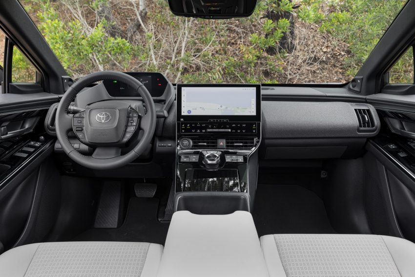2023 Toyota bZ4X Limited AWD - Interior, Cockpit Wallpaper 850x567 #216
