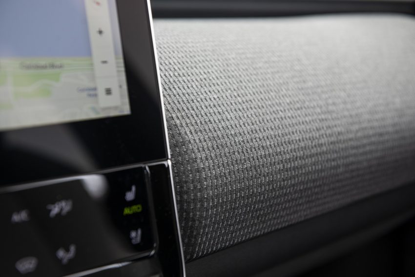 2023 Toyota bZ4X Limited AWD - Interior, Detail Wallpaper 850x567 #205