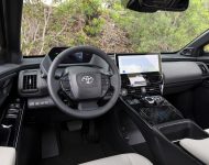 2023 Toyota bZ4X Limited AWD - Interior Wallpaper 190x150