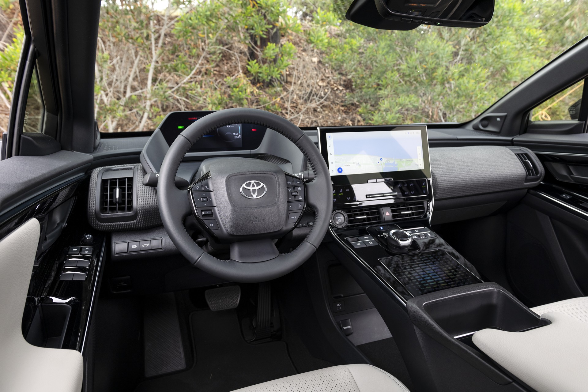 Download 2023 Toyota bZ4X Limited AWD - Interior HD Wallpaper 1920x1280 #214