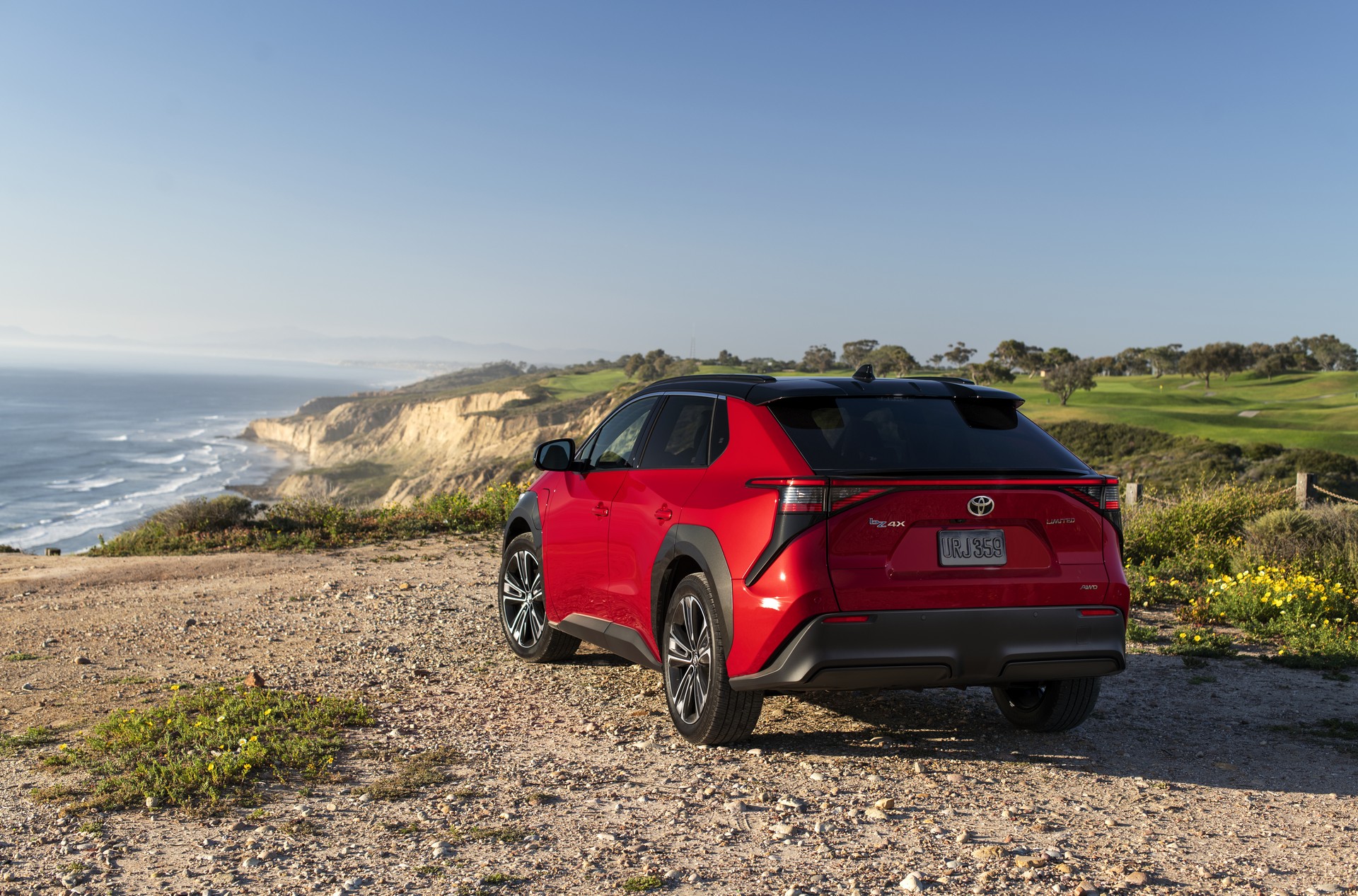 Download 2023 Toyota bZ4X Limited AWD - Rear HD Wallpaper 1920x1267 #37