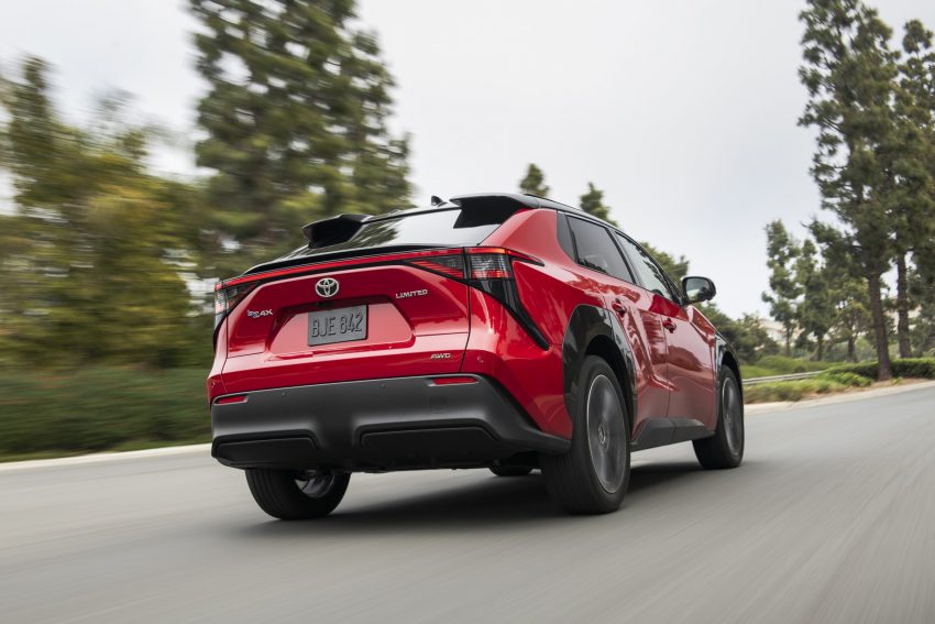 2023 Toyota bZ4X Limited AWD - Rear Wallpaper 850x567 #8