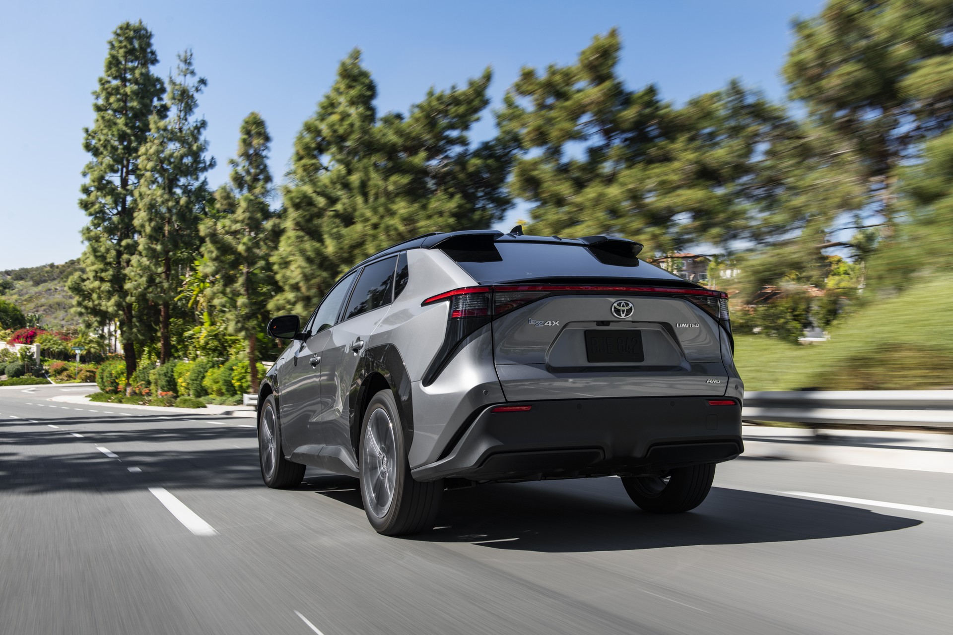 Download 2023 Toyota bZ4X Limited AWD - Rear HD Wallpaper 1920x1280 #96