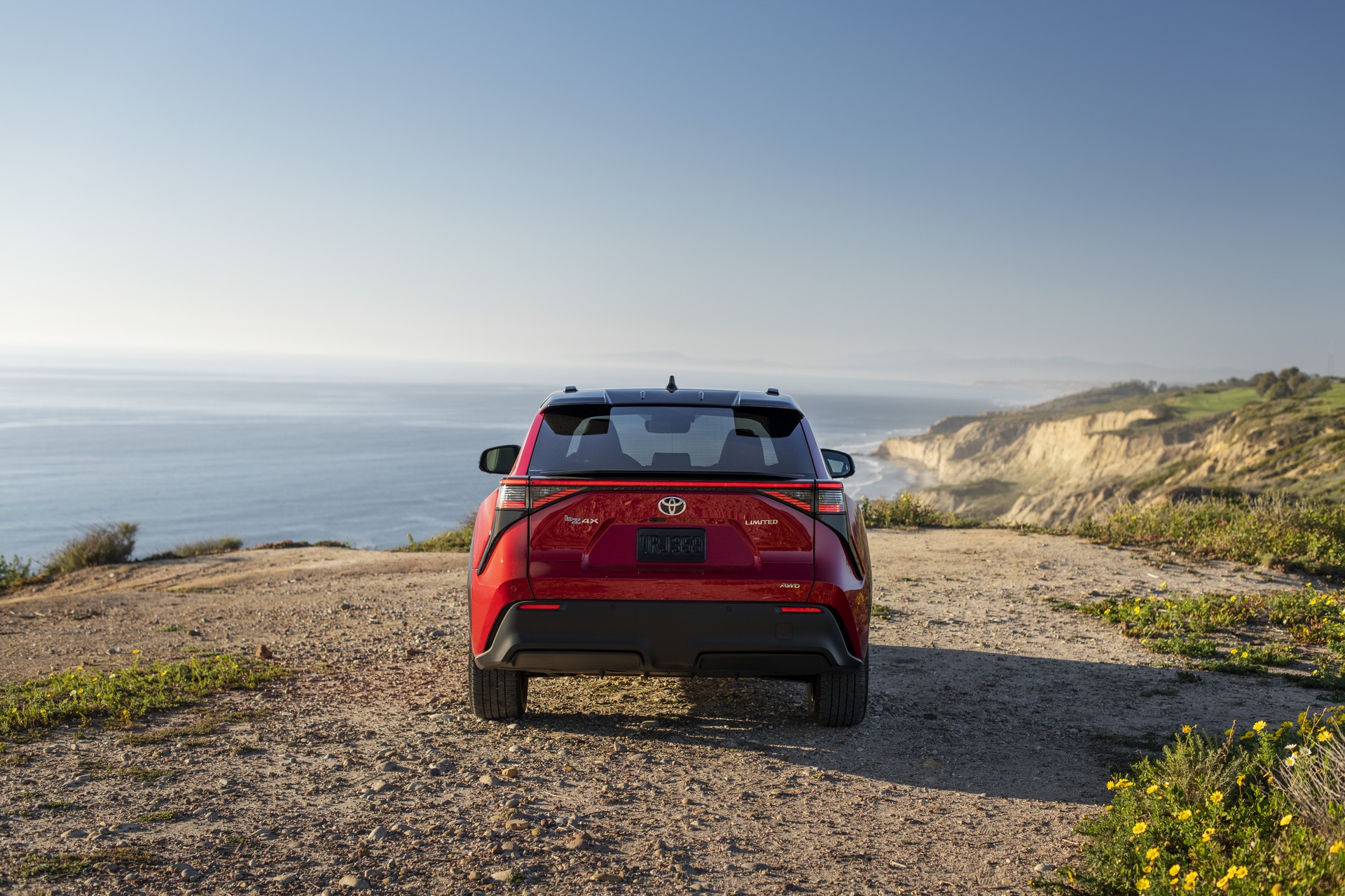 Download 2023 Toyota bZ4X Limited AWD - Rear HD Wallpaper 1920x1280 #38