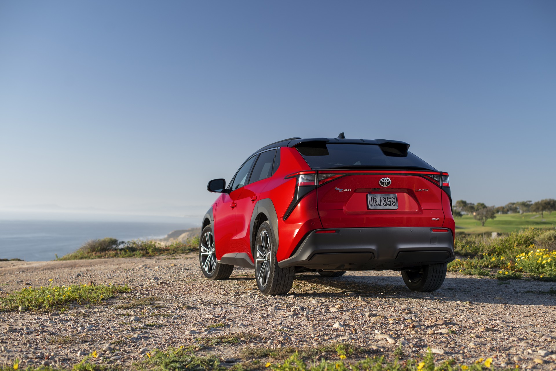 Download 2023 Toyota bZ4X Limited AWD - Rear HD Wallpaper 1920x1280 #39