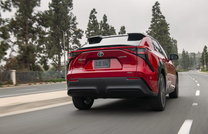 2023 Toyota bZ4X Limited AWD - Rear Wallpaper 850x548 #12