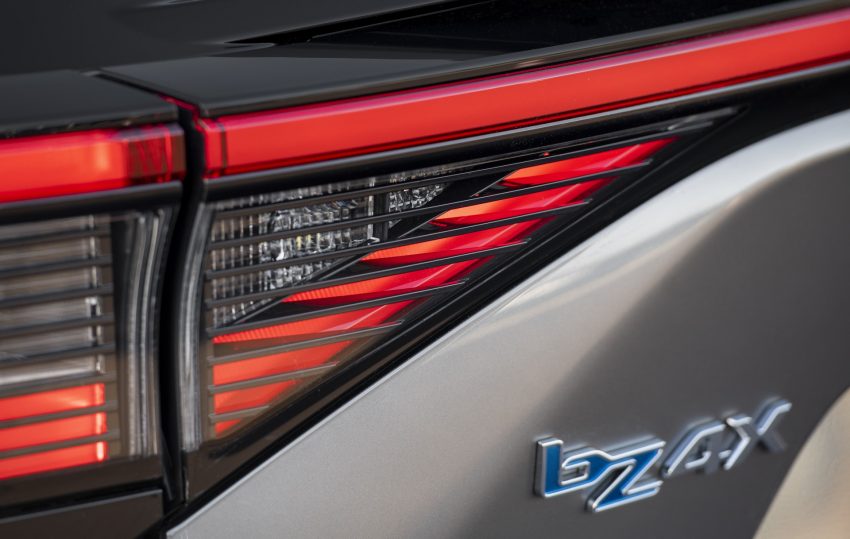 2023 Toyota bZ4X Limited AWD - Tail Light Wallpaper 850x539 #173