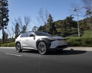 2023 Toyota bZ4X Limited FWD - Front Three-Quarter Wallpaper 190x150