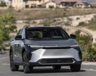 2023 Toyota bZ4X Limited FWD - Front Wallpaper 190x150