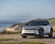 2023 Toyota bZ4X Limited FWD - Front Wallpaper 190x150