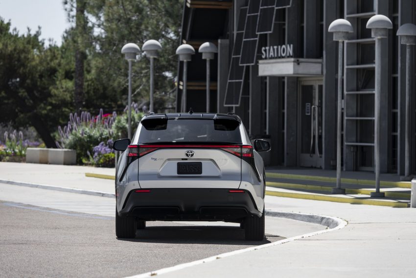 2023 Toyota bZ4X Limited FWD - Rear Wallpaper 850x567 #64