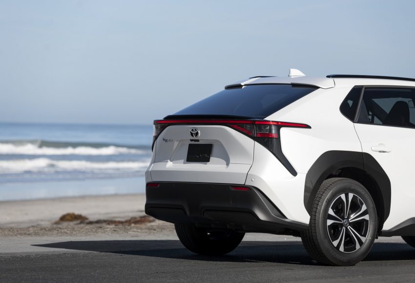 2023 Toyota bZ4X XLE FWD - Detail Wallpaper 850x580 #26