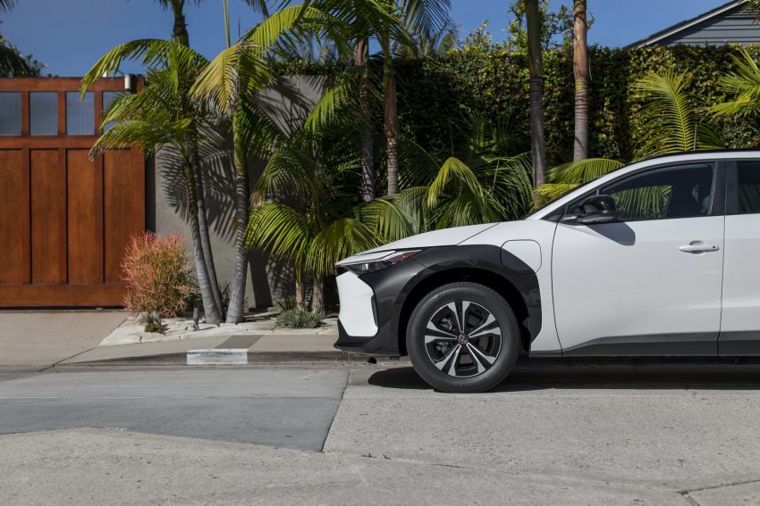 2023 Toyota bZ4X XLE FWD - Detail Wallpaper 850x567 #58