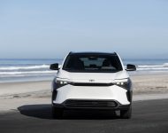2023 Toyota bZ4X XLE FWD - Front Wallpaper 190x150
