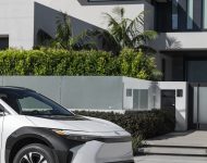 2023 Toyota bZ4X XLE FWD - Front Wallpaper 190x150