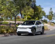 2023 Toyota bZ4X XLE FWD - Front Wallpaper 190x150