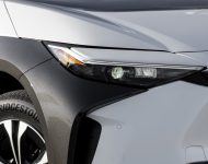 2023 Toyota bZ4X XLE FWD - Headlight Wallpaper 190x150
