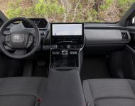 2023 Toyota bZ4X XLE FWD - Interior, Cockpit Wallpaper 190x150